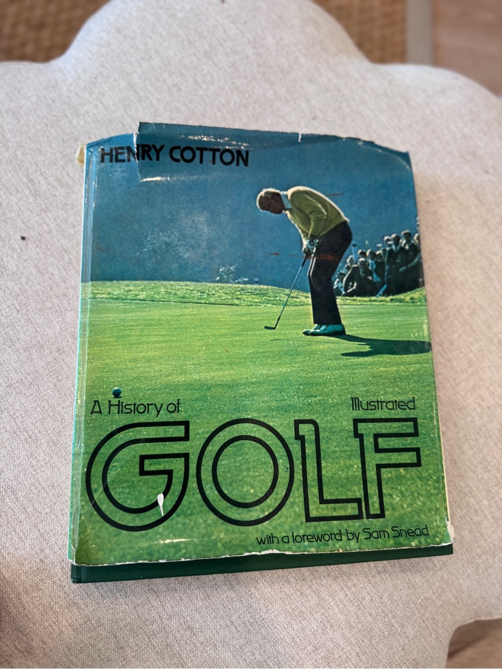 Golf book Shorts Subcategory Classification